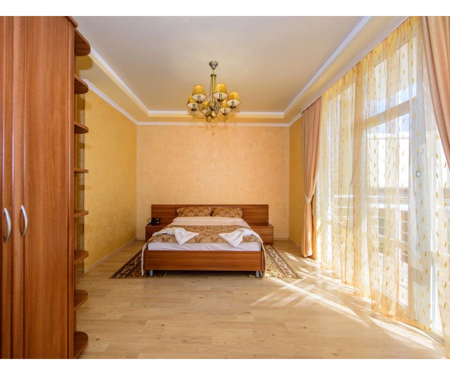 Фото № 22: Галерея – отдых в Hotel Royal в Алуште, Крым
