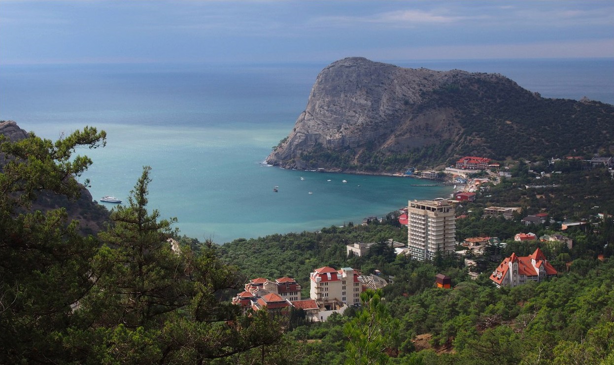 Новый свет в Крыму – горы, поселок, море