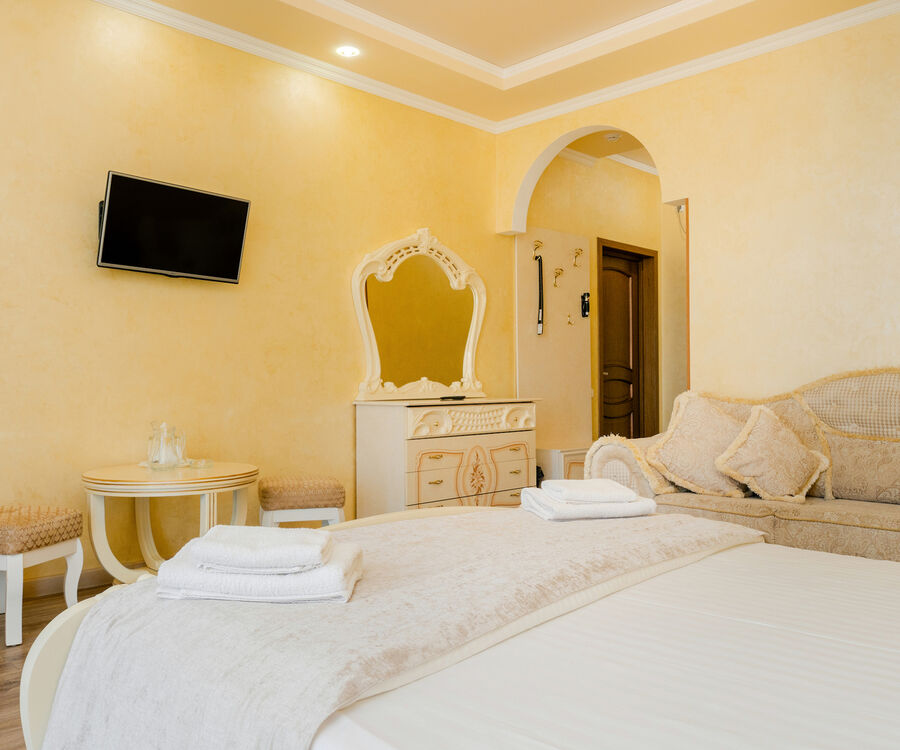 Фото № 9: Галерея – отдых в Hotel Royal в Алуште, Крым