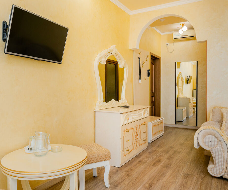 Фото № 11: Галерея – отдых в Hotel Royal в Алуште, Крым