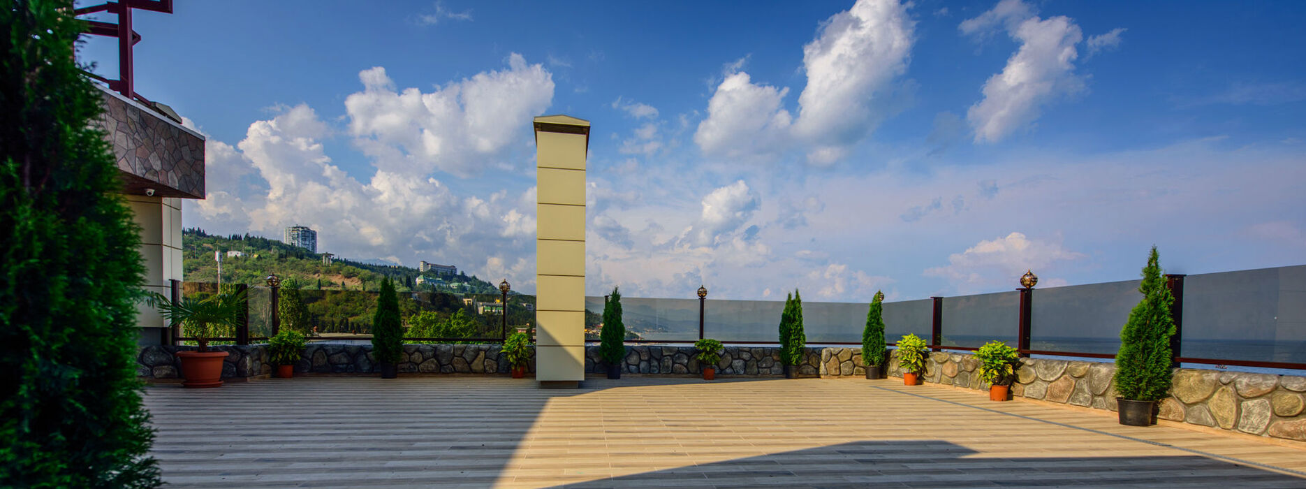 Терраса отеля VK-Hotel Royal, Алушта, Крым