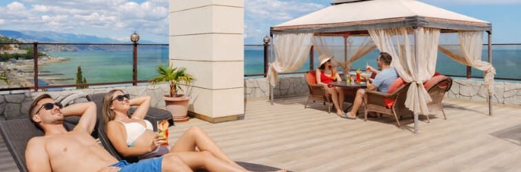 Вход в море в Алуште, Крым